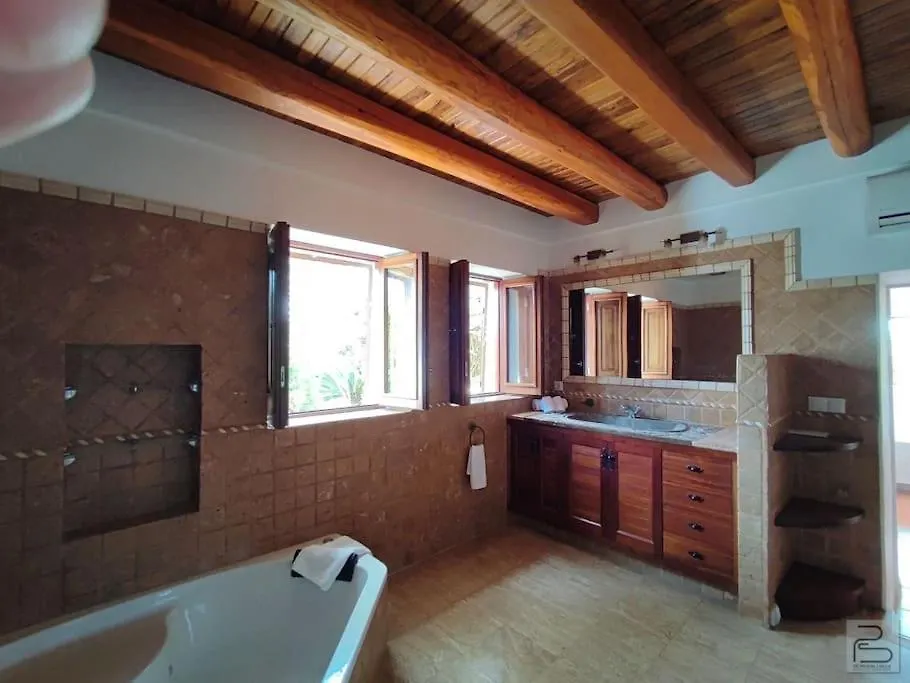 Casa Bet Con Piscina Y Jardin. Βίλα Sant Miquel de Balansat